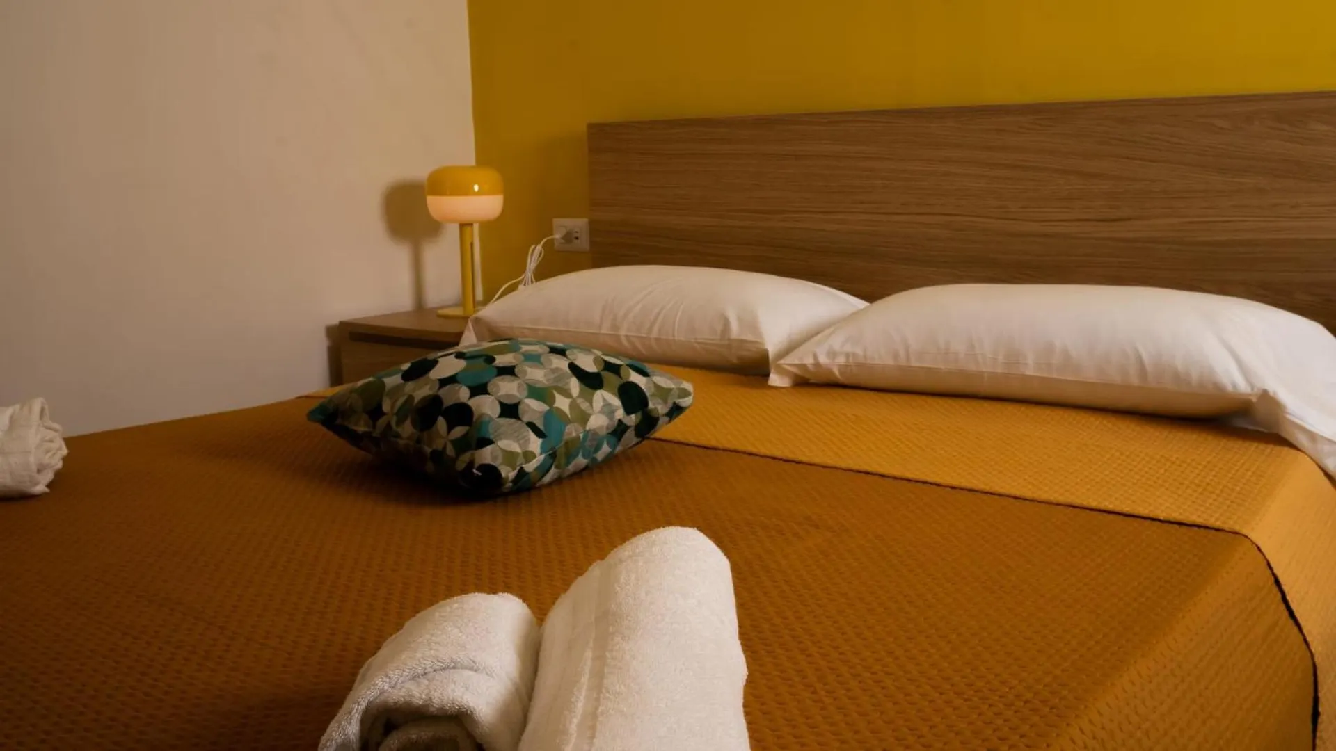 Vesuvio Home Capodichino Blu Naples Apartment