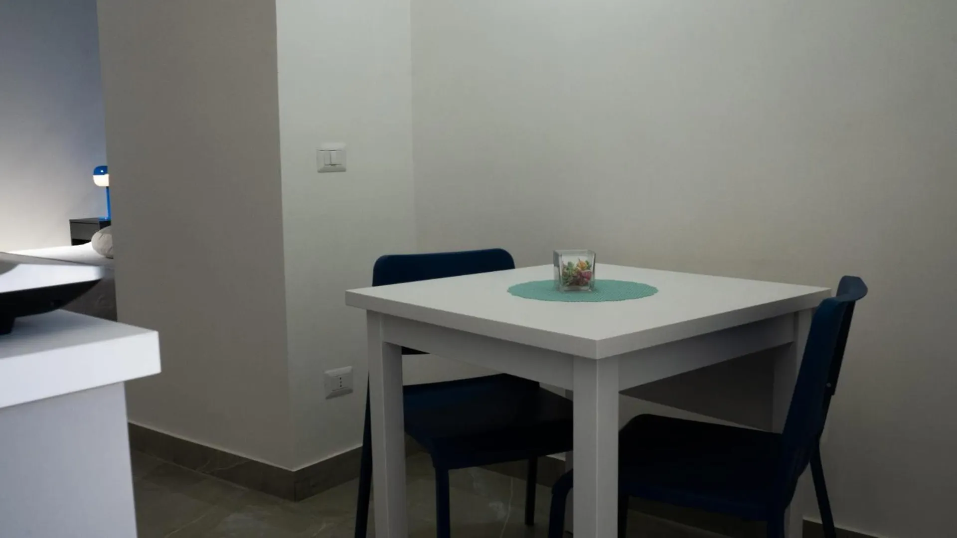 Vesuvio Home Capodichino Blu Naples Apartment