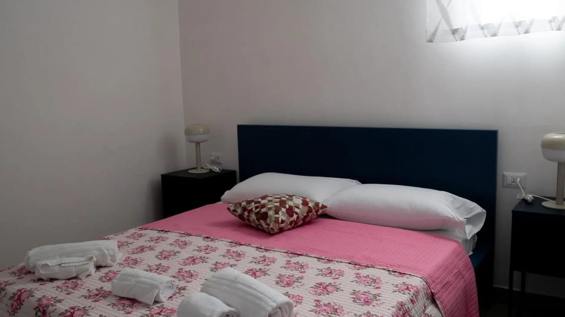 Vesuvio Home Capodichino Blu Naples
